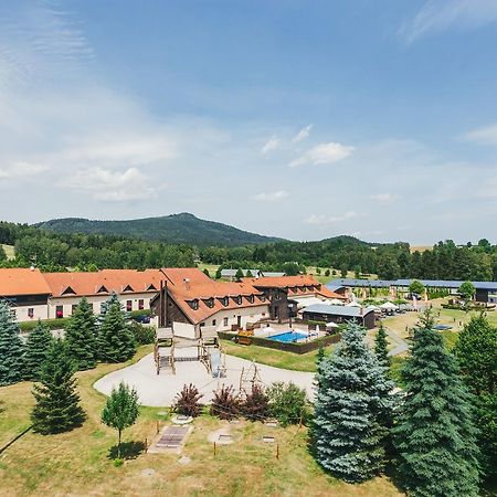 Resort Malevil Jablonné v Podještědí Exterior foto